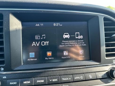 Used 2017 Hyundai Elantra Limited FWD image 12