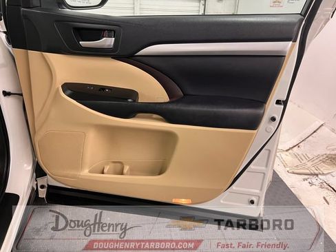 Used 2018 Toyota Highlander XLE FWD image 42