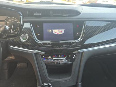 Used 2025 Cadillac XT6 Premium Luxury AWD/4WD image 6