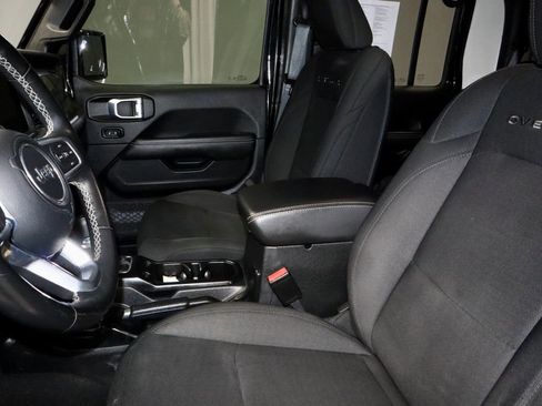 Used 2021 Jeep Gladiator Overland AWD/4WD image 25