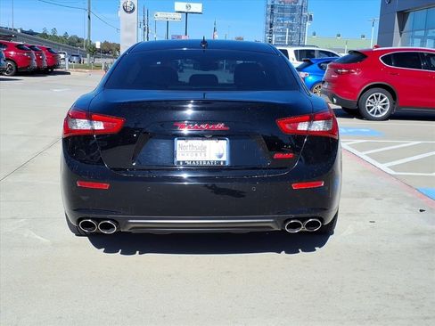 Used 2016 Maserati Ghibli image 8