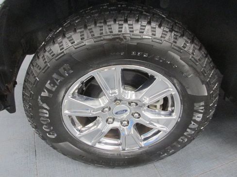Used 2016 Ford F150 XLT w/ Equipment Group 302A Luxury AWD/4WD image 12