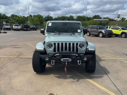 Used 2023 Jeep Wrangler Unlimited Sahara w/ Dual Top Group AWD/4WD image 5