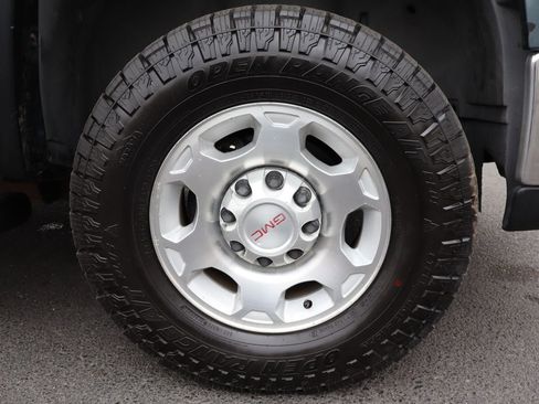 Used 2007 GMC Sierra 2500 SLT w/ Z71 Off-Road Package image 42