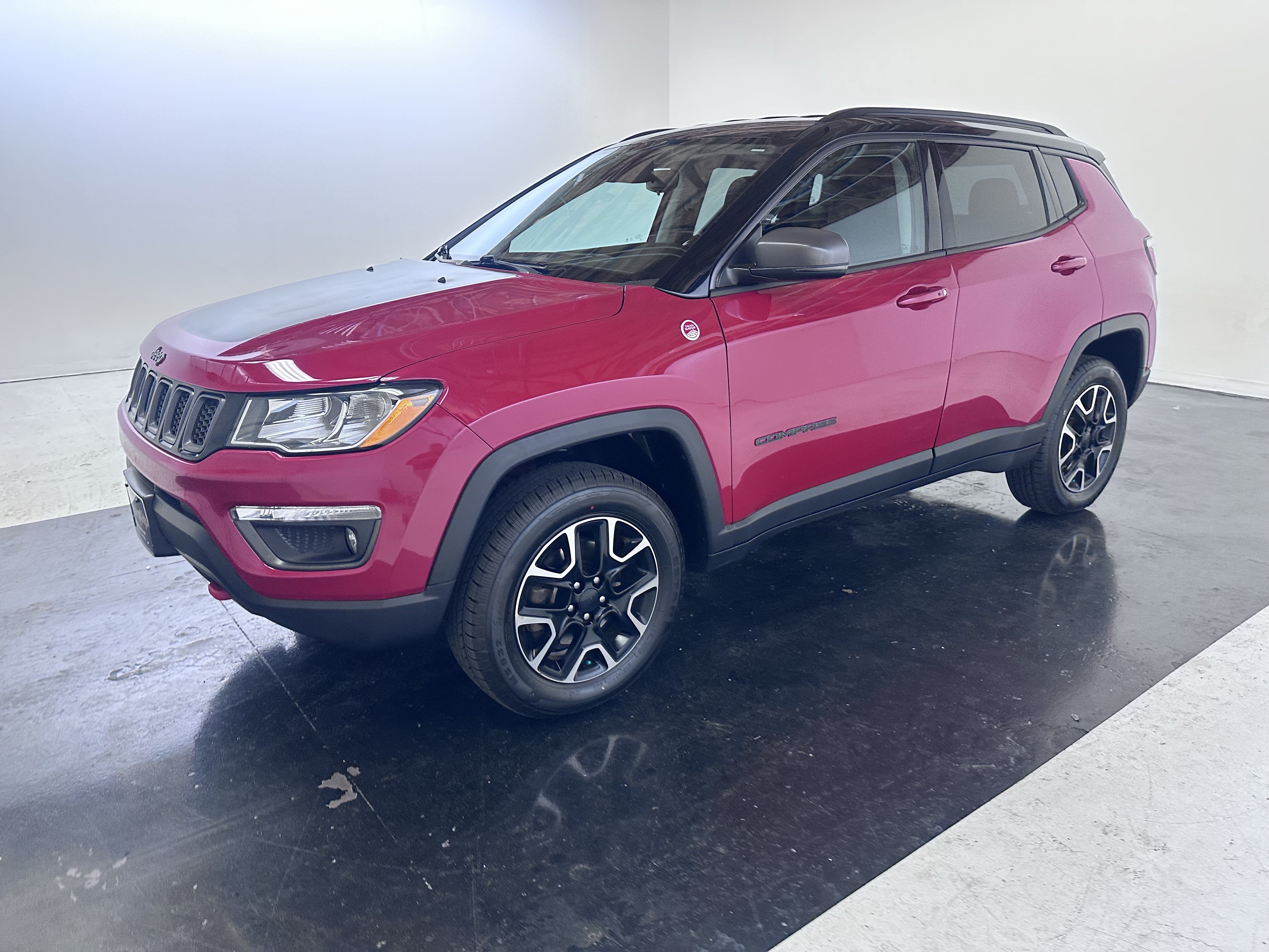 Used 2020 Jeep Compass Trailhawk AWD/4WD image 9