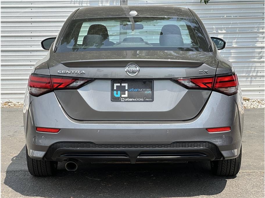 Used 2020 Nissan Sentra SR FWD image 11