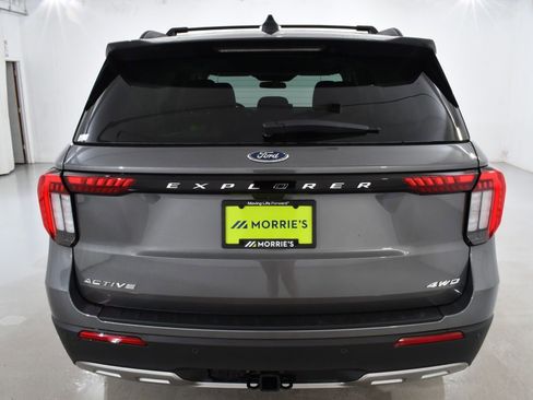 New 2025 Ford Explorer Active w/ Active Comfort Package image 13