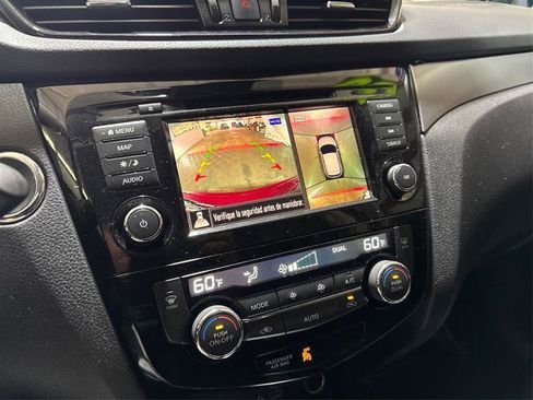 Used 2020 Nissan Rogue Sport SL image 25