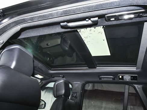 Used 2021 Land Rover Range Rover Westminster Edition image 53