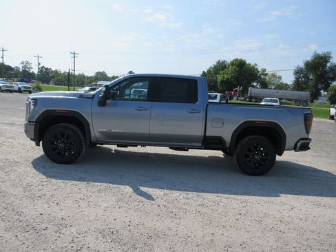 New 2026 GMC Sierra 2500 AT4 AWD/4WD image 9