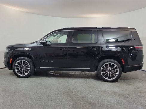 Used 2024 Jeep Wagoneer Series III w/ Premium Group I AWD/4WD image 4