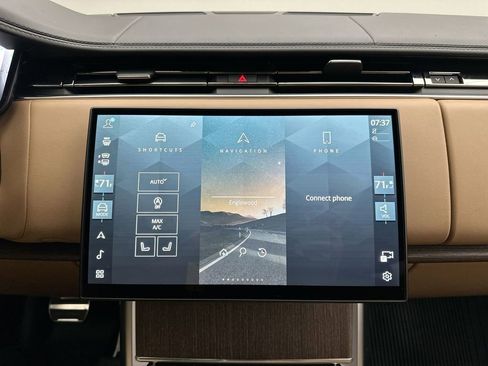 New 2026 Land Rover Range Rover Long Wheelbase SE AWD/4WD image 21