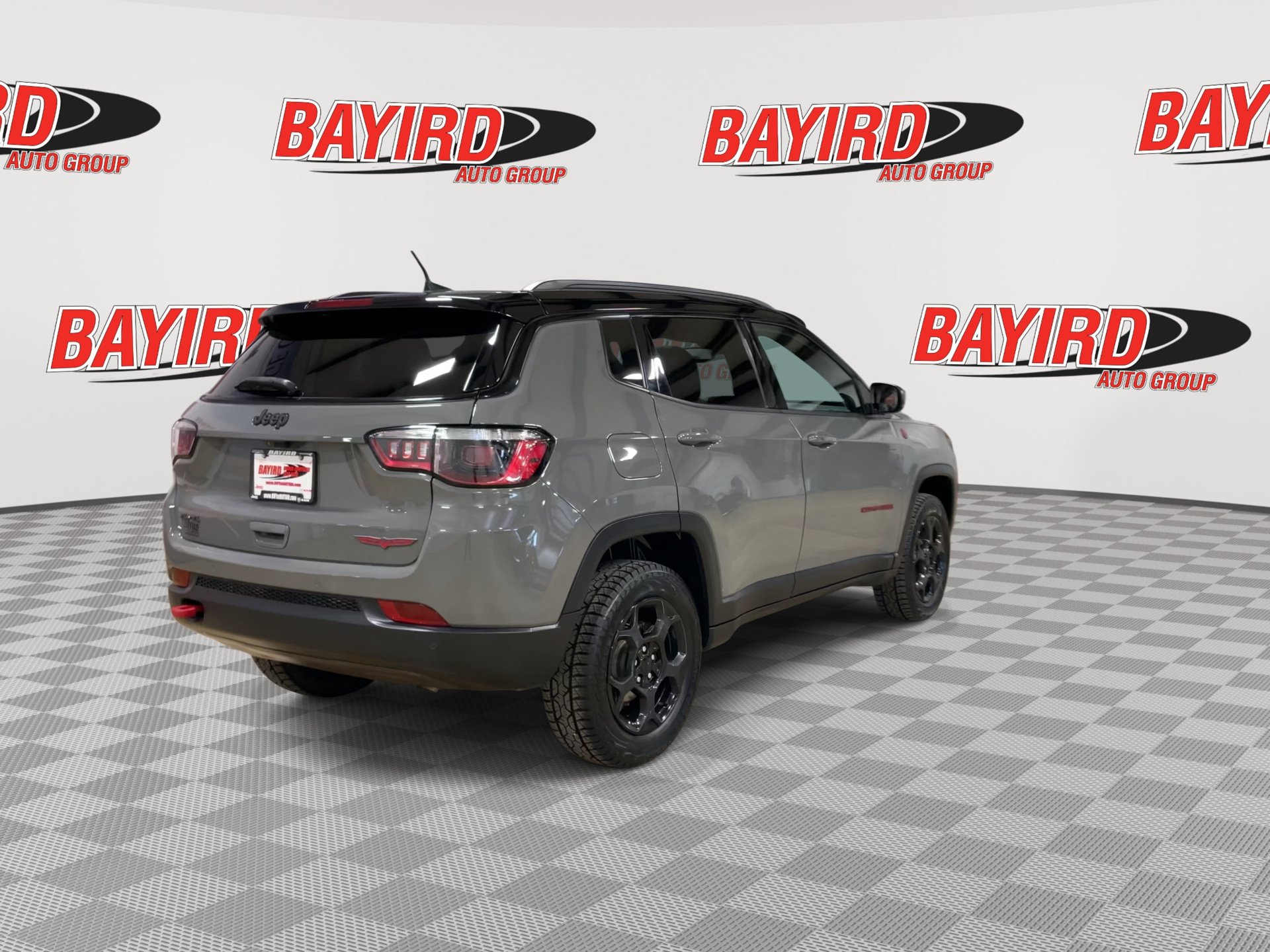 Used 2024 Jeep Compass Trailhawk w/ Sun and Sound Group AWD/4WD image 8