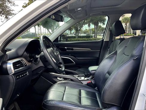 Used 2021 Kia Telluride EX w/ Towing Package image 7