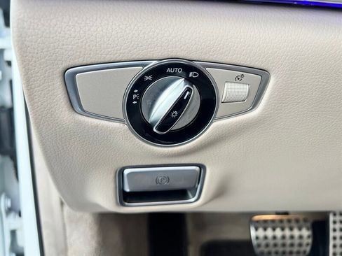 Used 2019 Mercedes-Benz S 560 4MATIC Sedan image 31