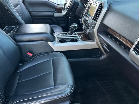 Used 2018 Ford F150 Lariat w/ Equipment Group 502A Luxury image 15