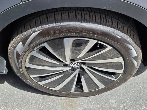 New 2026 Volkswagen ID.4 Pro AWD/4WD image 4