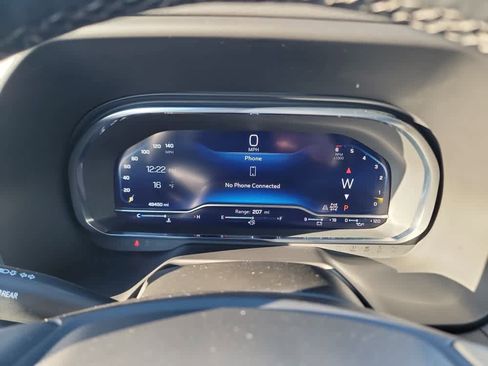 Certified 2024 Chevrolet Suburban Premier image 14