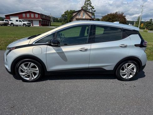 Used 2023 Chevrolet Bolt LT w/ Driver Confidence Package FWD image 2