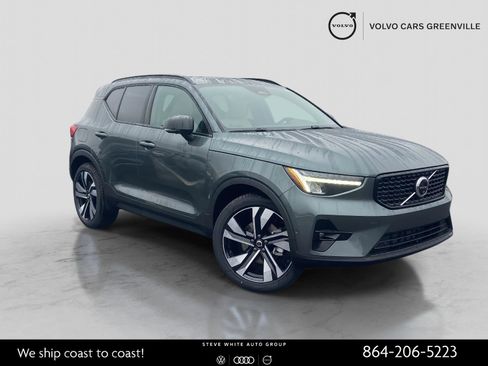 New 2026 Volvo XC40 B4 Plus w/ Climate Package image 1