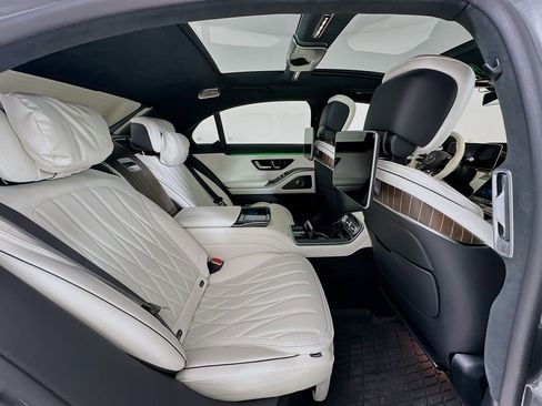 Used 2025 Mercedes-Benz S 63 AMG S image 31