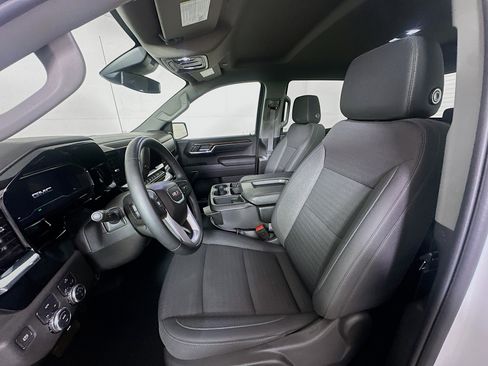 Used 2024 GMC Sierra 1500 Elevation image 13
