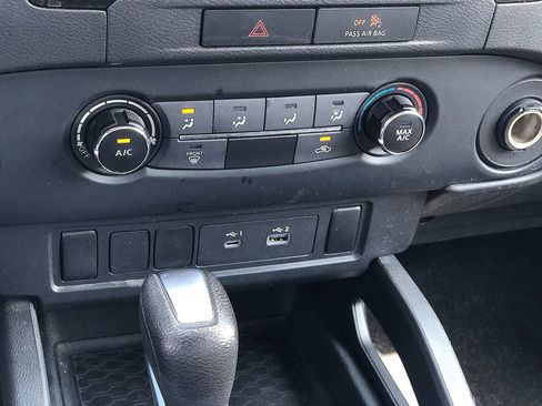 Used 2022 Nissan Frontier S image 29