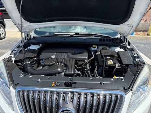 Used 2015 Buick Verano FWD image 28