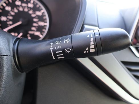 Used 2023 Nissan Altima 2.5 SR image 43