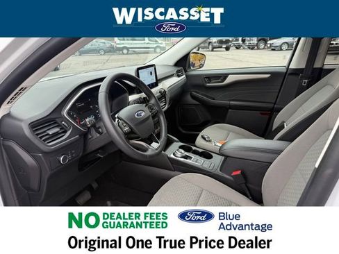 Certified 2022 Ford Escape SE w/ Cold Weather Package image 4