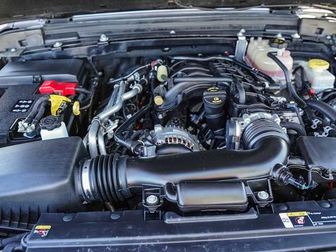 Used 2022 Jeep Wrangler Unlimited Sahara image 26