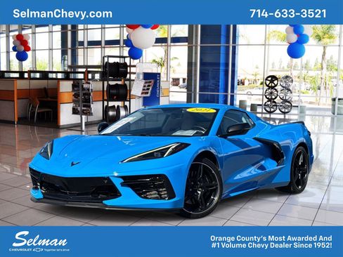 Used 2021 Chevrolet Corvette 2dr Stingray Conv w/ Z51 Performance Package image 1