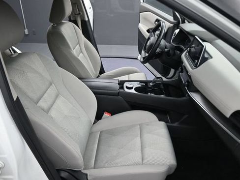 Used 2025 Nissan Rogue SV AWD/4WD image 14