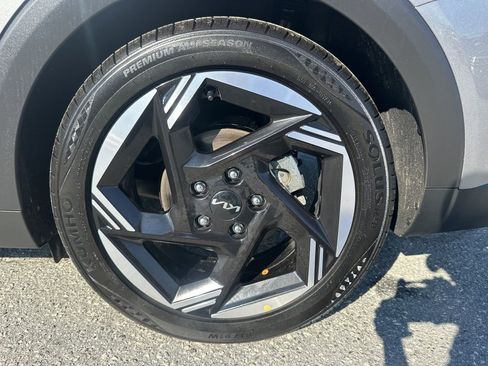 Used 2025 Kia K4 EX image 26