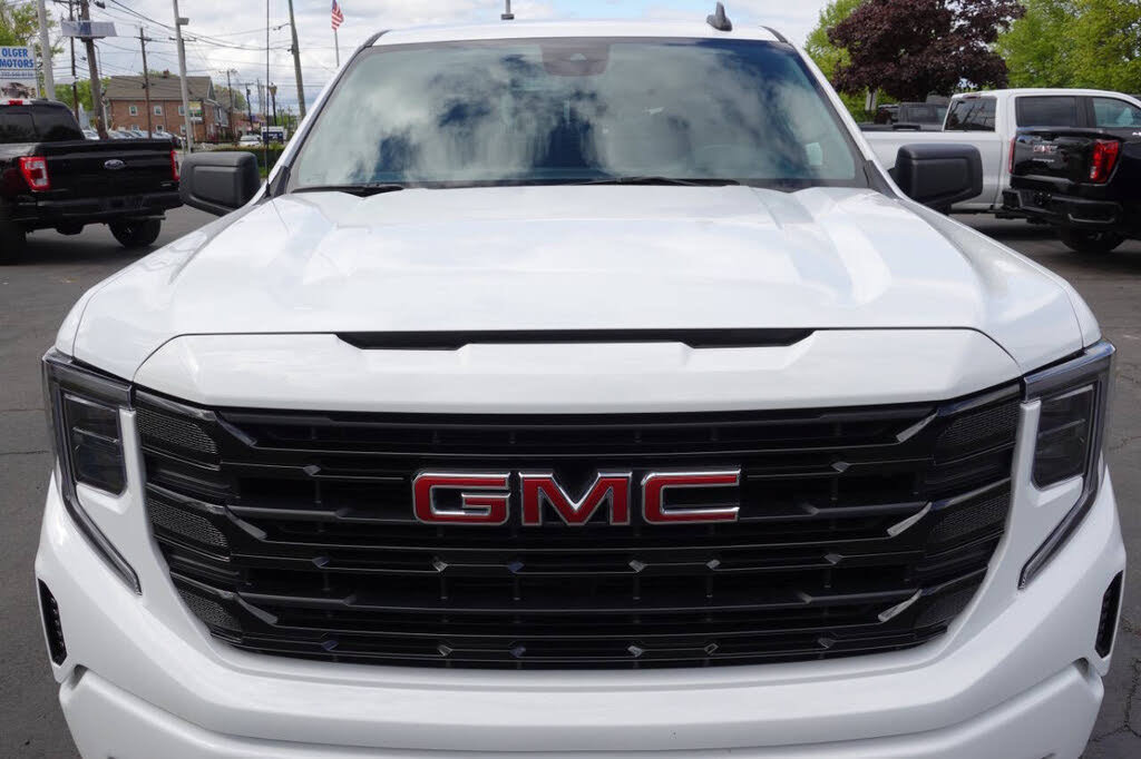 Used 2024 GMC Sierra 1500 Elevation AWD/4WD image 8