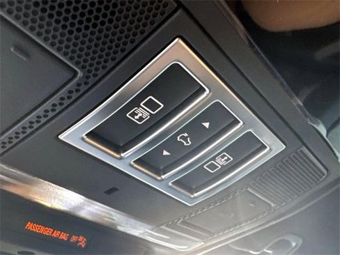 New 2025 Land Rover Discovery Dynamic SE image 25