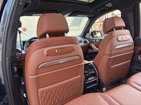 Used 2023 BMW X7 xDrive40i w/ Executive Package AWD/4WD image 44