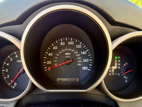 Used 2004 Lexus SC 430 Convertible RWD image 37