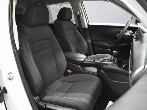 Used 2025 Honda HR-V LX image 14