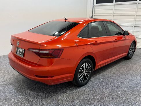 Used 2019 Volkswagen Jetta SE FWD image 6