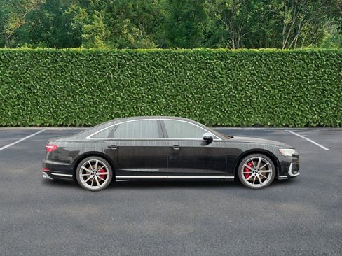 Used 2023 Audi S8 w/ S8 Executive Package image 2