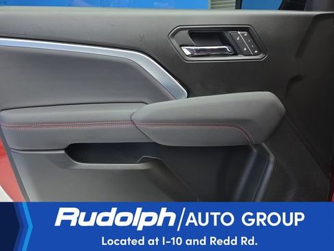 Used 2025 Chevrolet Colorado Z71 w/ Z71 Convenience Package 2 AWD/4WD image 11