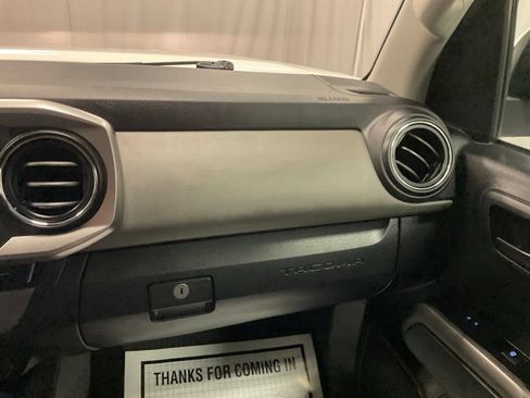 Used 2023 Toyota Tacoma SR5 w/ Technology Package AWD/4WD image 25