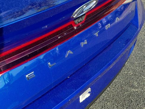 Used 2022 Hyundai Elantra SEL w/ Cargo Package image 5