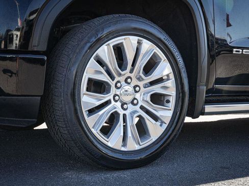 Used 2021 GMC Sierra 1500 Denali w/ Denali Ultimate Package image 11