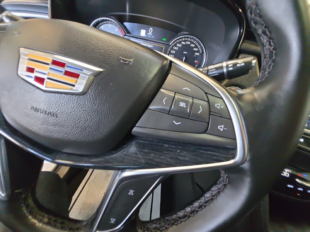 Certified 2025 Cadillac XT5 Premium Luxury AWD/4WD image 25