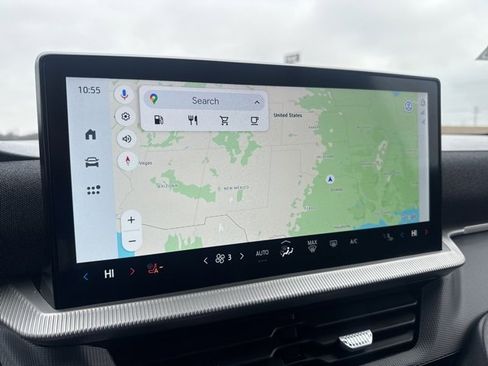 Used 2025 Ford Explorer ST-Line w/ ST-Line Street Pack image 3