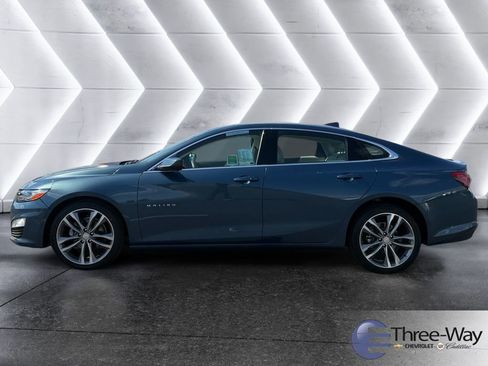 Used 2024 Chevrolet Malibu LT FWD image 2