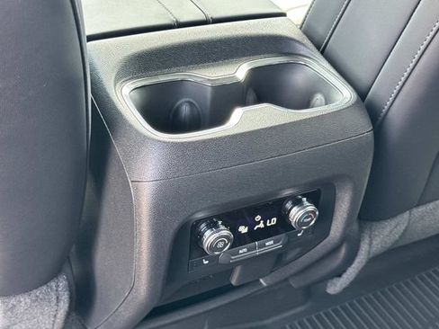 New 2026 GMC Acadia Elevation w/ Elevation Premium Package FWD image 19