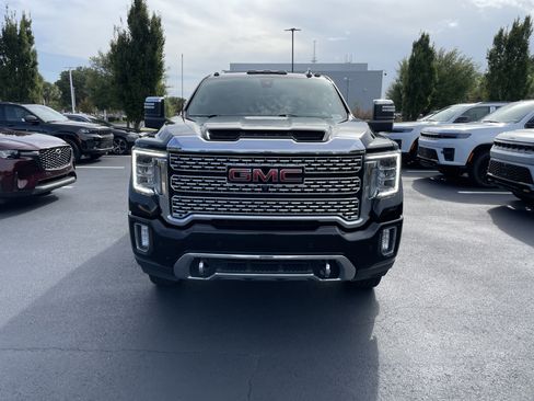 Used 2023 GMC Sierra 3500 Denali w/ Denali Ultimate Package AWD/4WD image 3